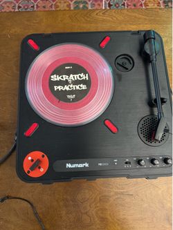Numark Portable Record Player + Scratcher