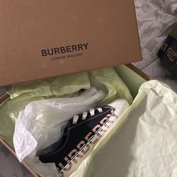 Brand New Burberry Size 2 Kids Sneakers