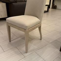 4 Rooms Togo Chair
