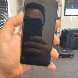 iPhone SE 2 (2020) 64 GB BLACK UNLOCKED