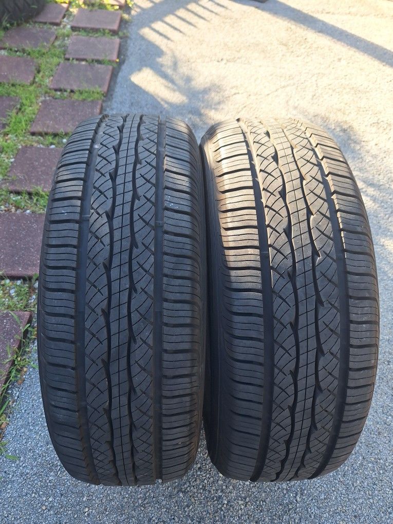 2 Gomas No Uso 235/60R18 Suredrive All-Season (49-24) Precio 120$ Both