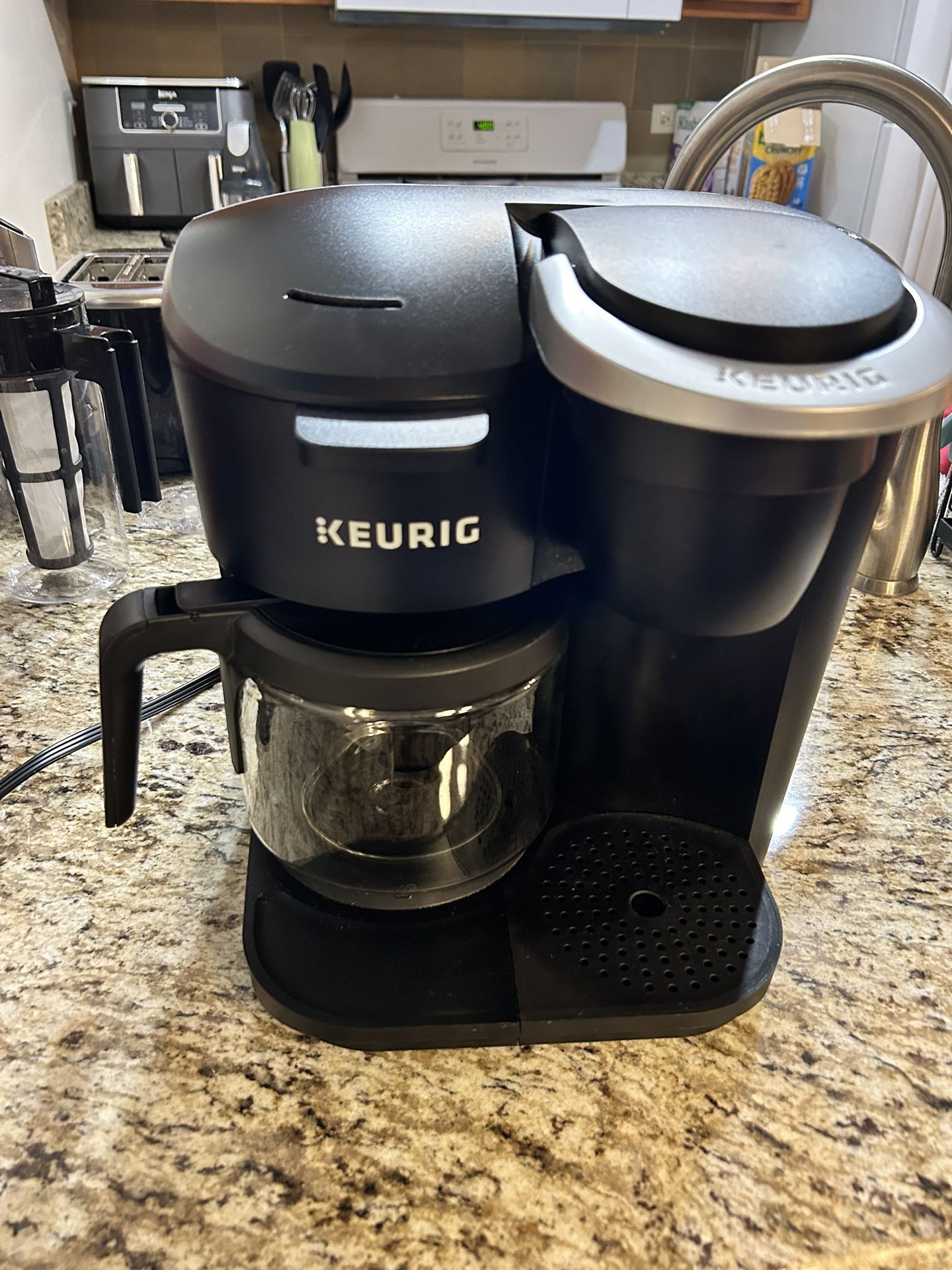 Keurig K-Duo Essentials Black Single-Serve K-Cup Pod Coffee Maker
