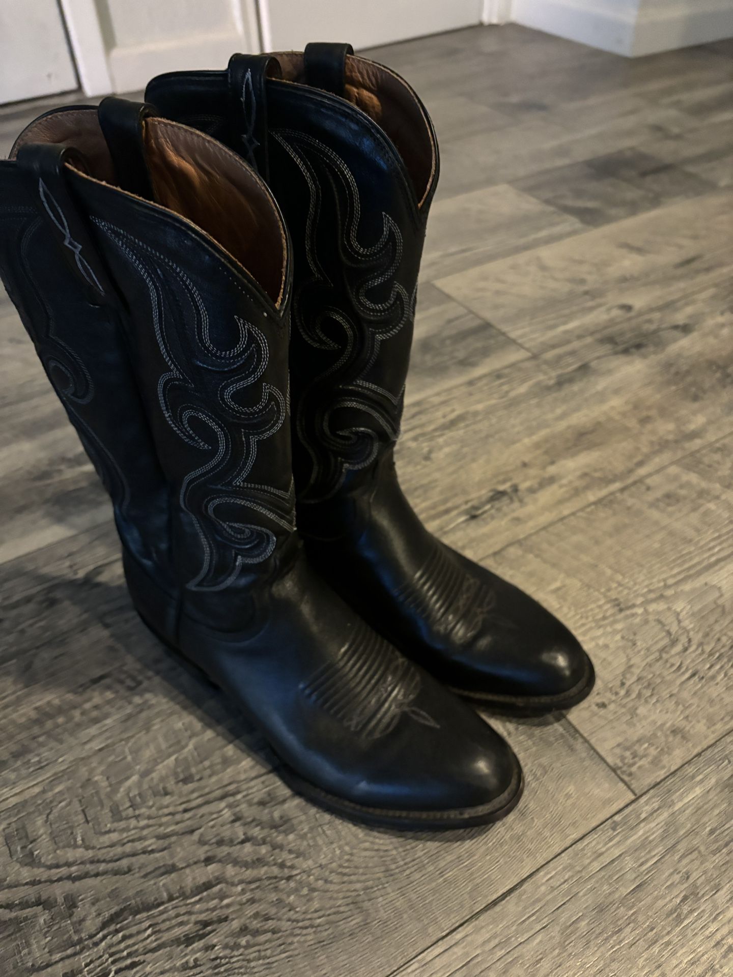 Lucchese Men’s Cowboy Boots 9