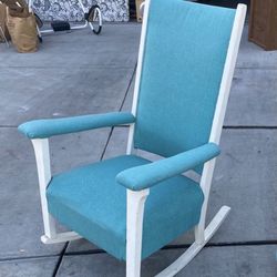 Rocking Chair 