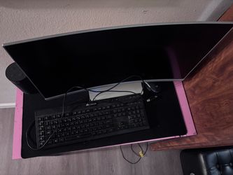 Gaming pc with curved screen