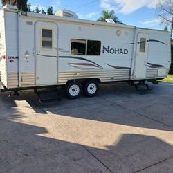 2008 Nomad 29 Ft Slide-out Queen Bed Sleeps 6 Clean 