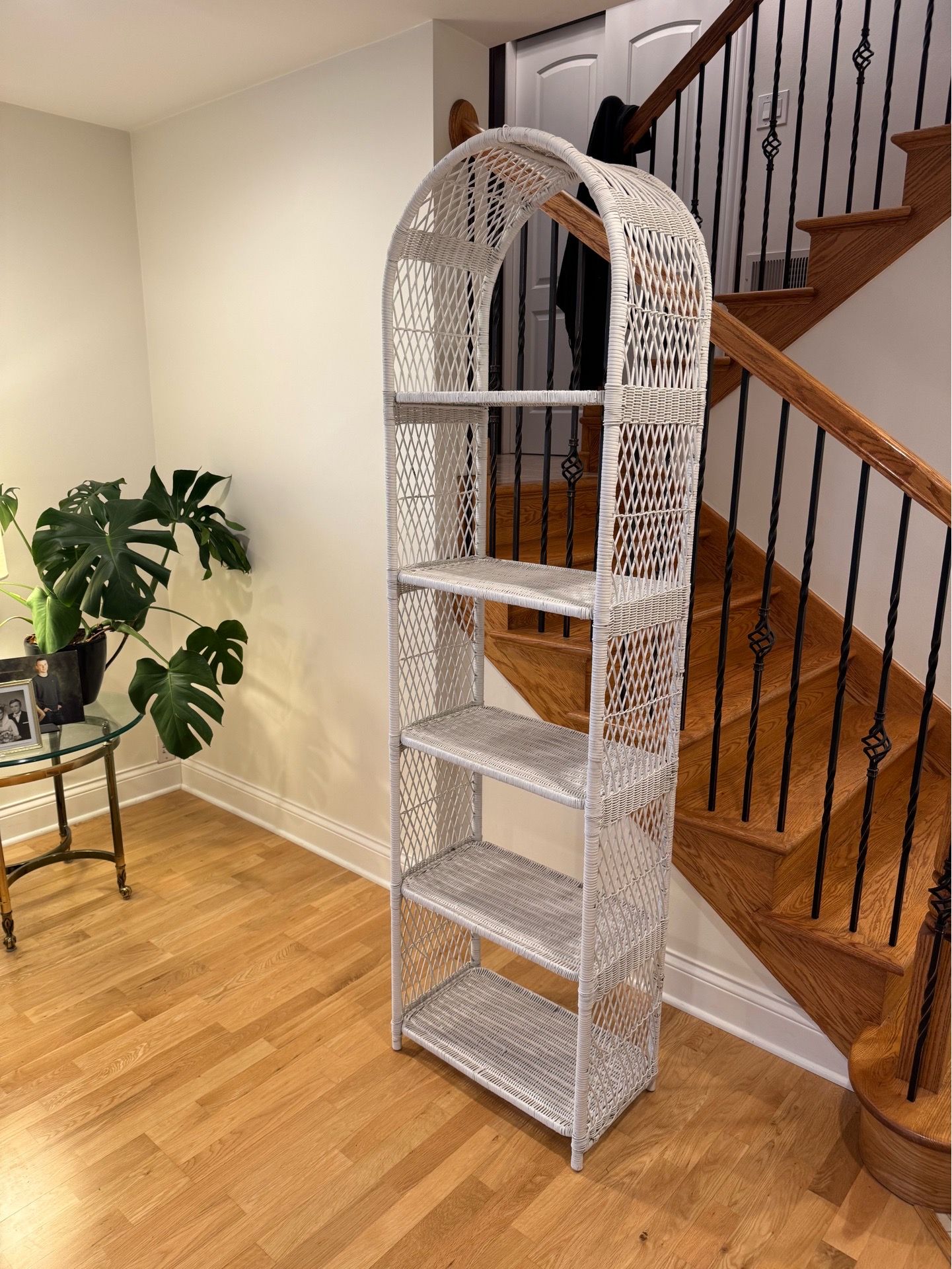 1970’s White Rattan Wicker Arched Bookcase. Shelving unit