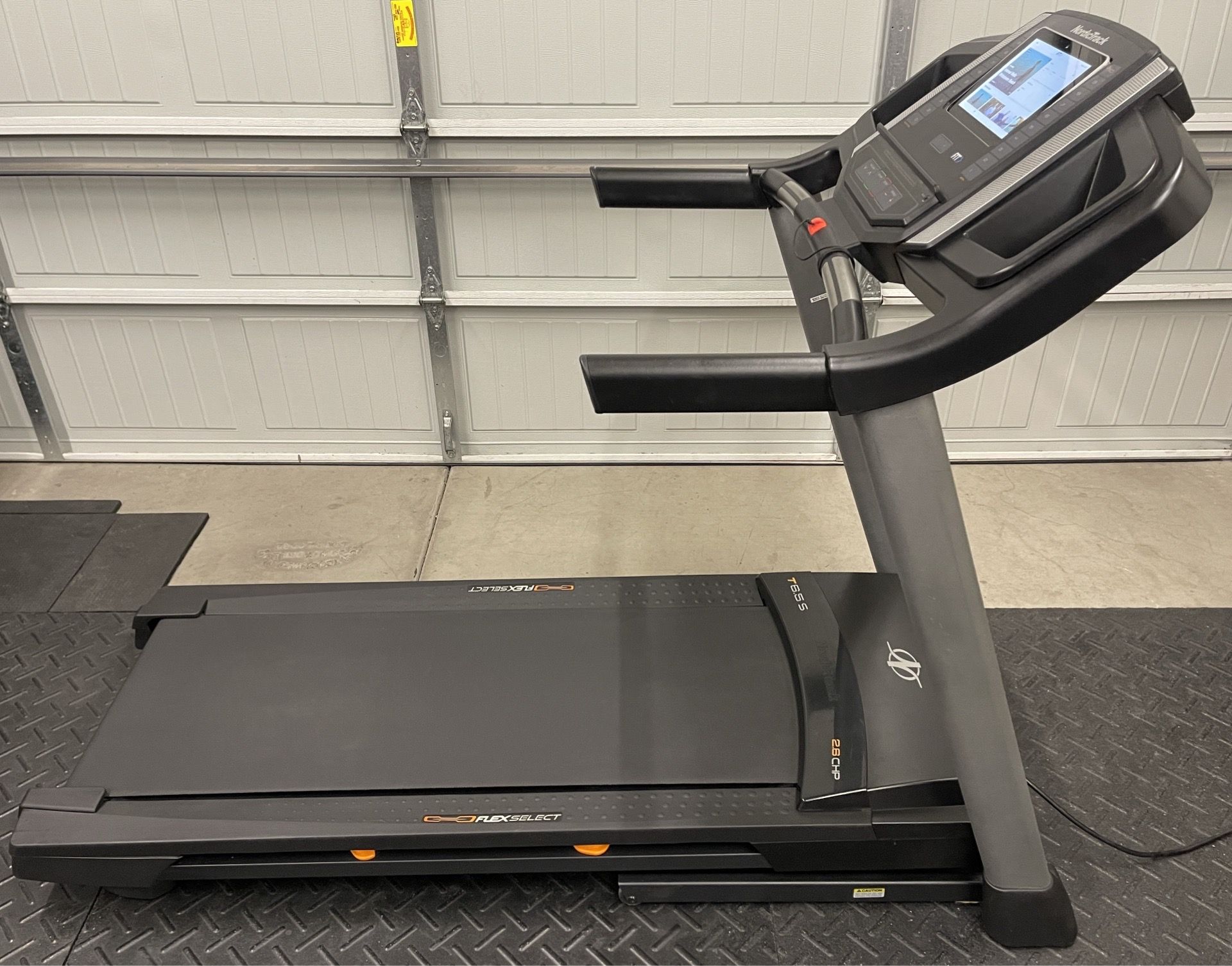 NordicTrack T6.5Si Treadmill Walk/Run/Jog Trainer Exercise Machine Workout Fitness Fold-able