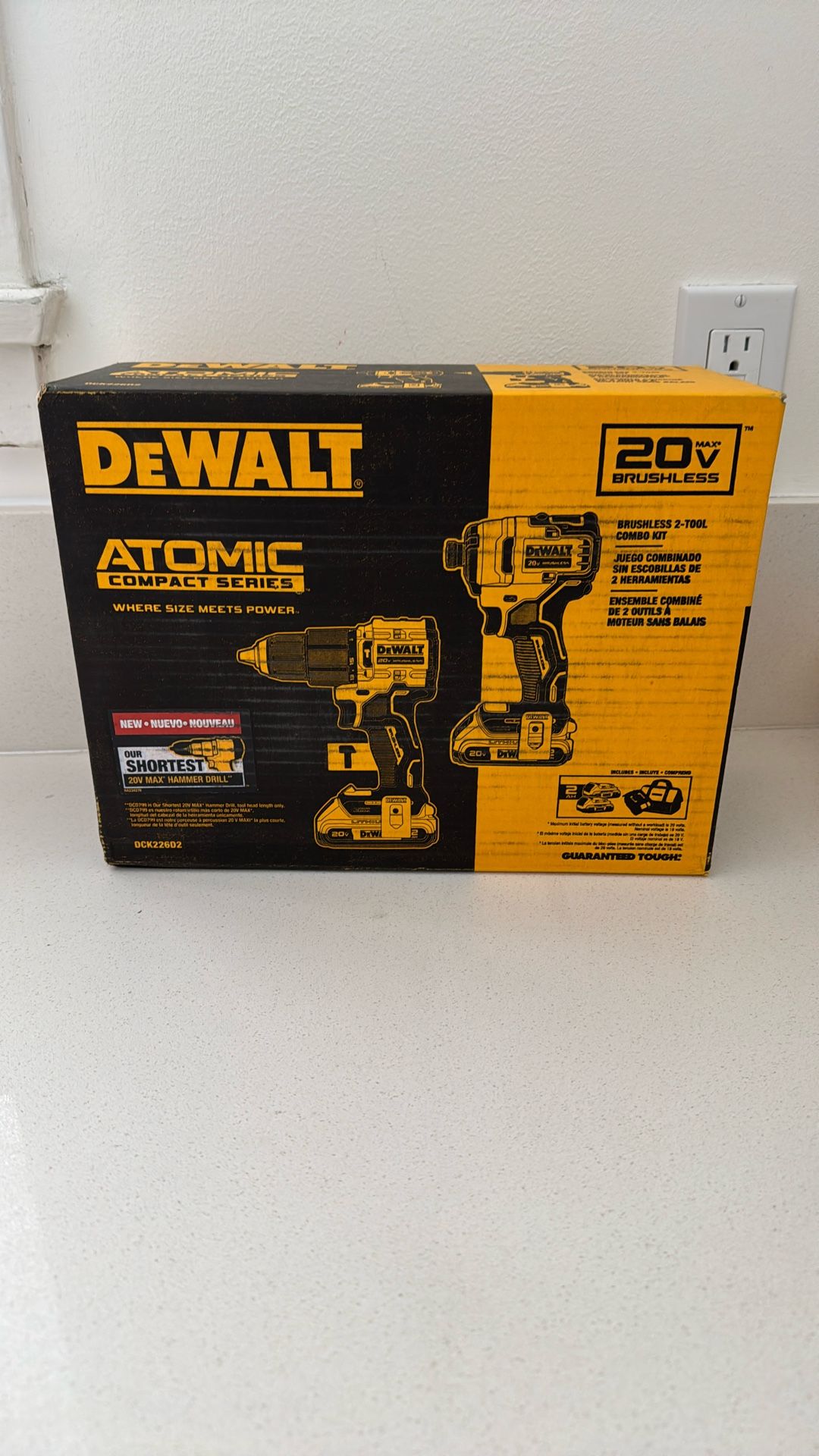 Brand New In Box Dewalt Atomic Combo Tool