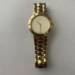 Gucci Watch (3300.2M)