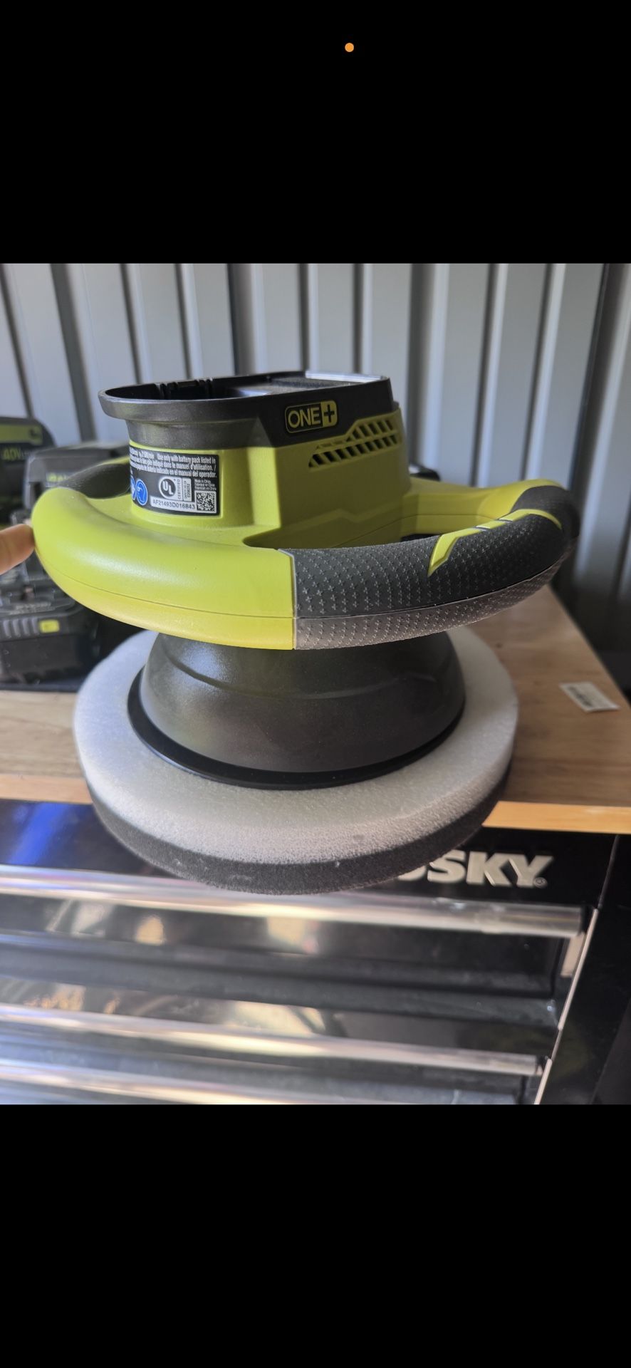 Ryobi One + 18V cordless polisher (no battery)
