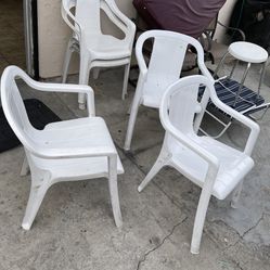 Excellent Condition Variety Of Patio Chairs