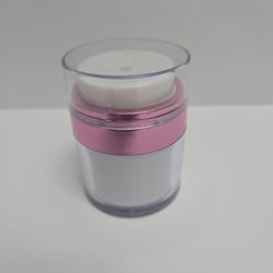 Makeup 1 ounce pump bottle