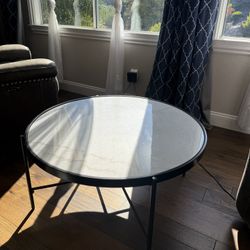 Round Coffee Table 