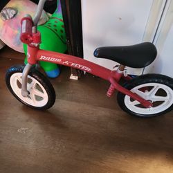 Brand New Never Used. Radio Flyer Balance Bike For Toddlers