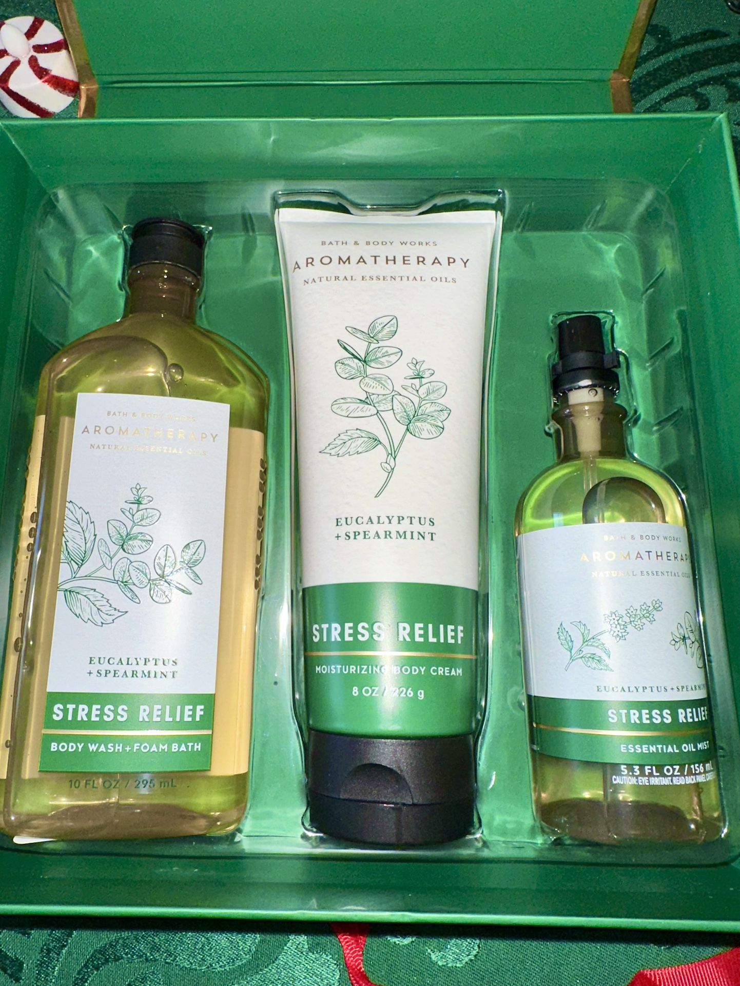 ~BATH & BODY WORKS Aromatherapy STRESS RELIEF Gift SET ~$35