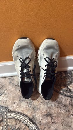On Running Cloud X Sneakers