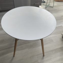 Round Breakfast Table 