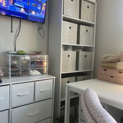 White Dressers/shelves For Sale