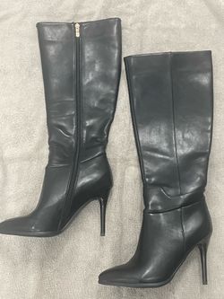Brand new knee high leather boots size 6