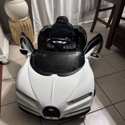Bugatti Chiron 12V kids' electric ride-on ca