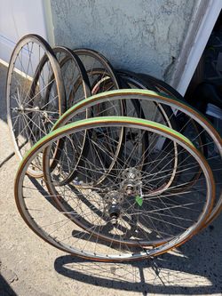 Road and track bike wheels