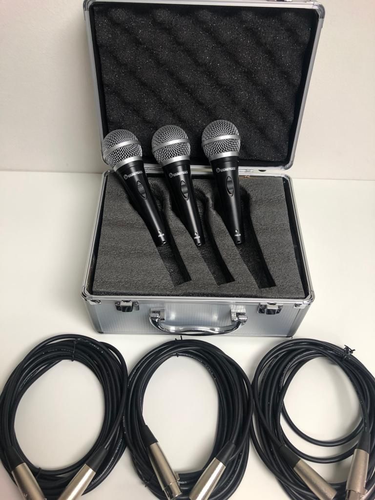 Pro 58x3.Three Wired Microphones and Cables.Metal Case Included