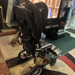 👣👣👣🧸🧸🧸$850-or best/closest offer --medical adaptive stroller/wheelchair. (Size 14) the chair sits at a small angle probably 20° but does not hav