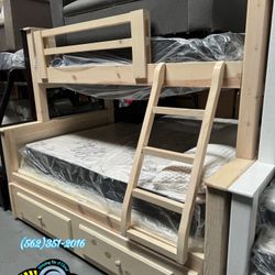 Twin Full Heavy Duty White Wash Pine Wood Bunk Triple Bed With Twin Pull Out Bed & Mattresses 