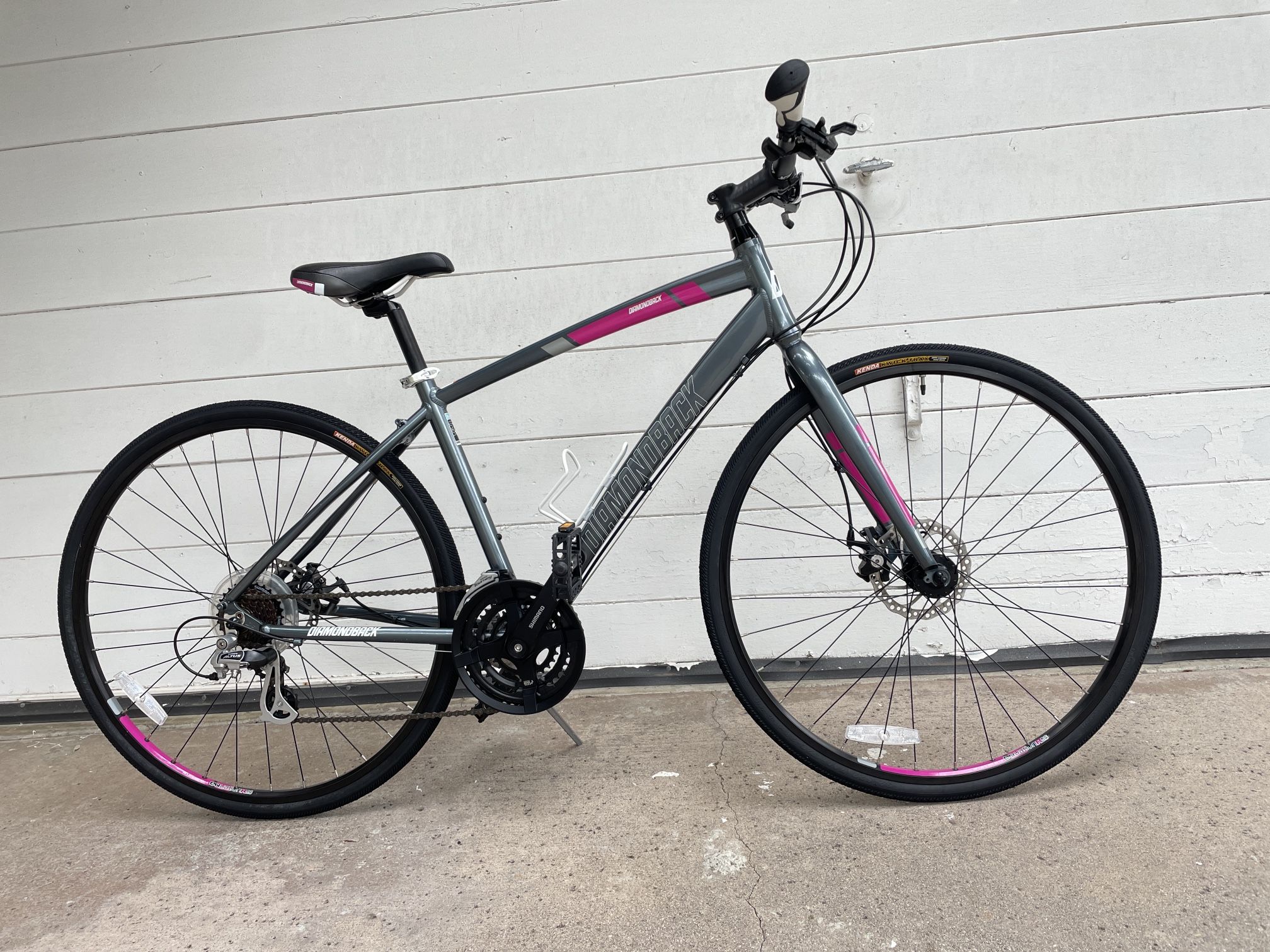 Diamondback Clarity 2 bike - Like New - Disc Brakes