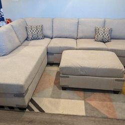 New Chenille Sectional Couch / Free Delivery 