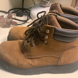 Boots 8.5 