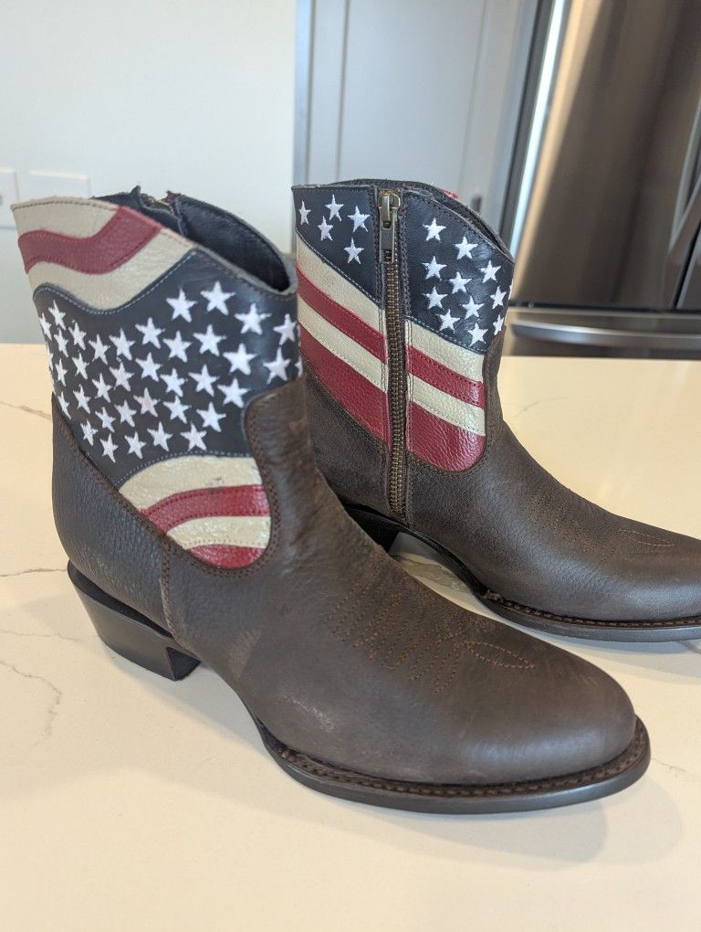 Cowboy Boots NEW!