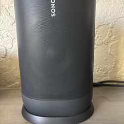 Sonos Move 1 Portable Speaker (Gen 1) + charging base