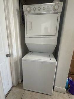 Whirlpool Stacked Washer Dryer Unit