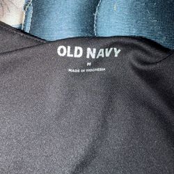 bag of women’s clothes. sizes medium to xl