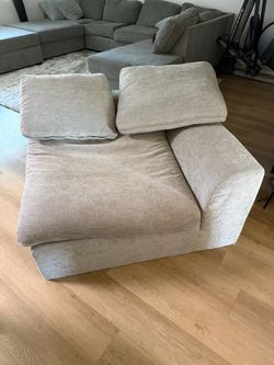 Couch / sofa / sillon