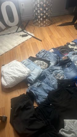 Girls clothes in bulk