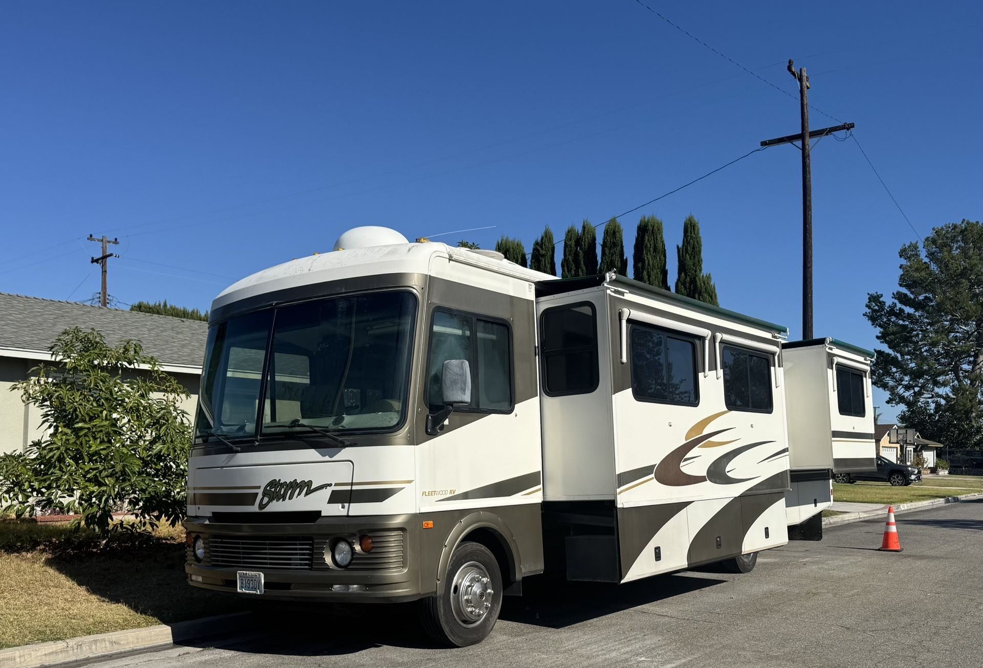 2005 Fleetwood Storm 34F
