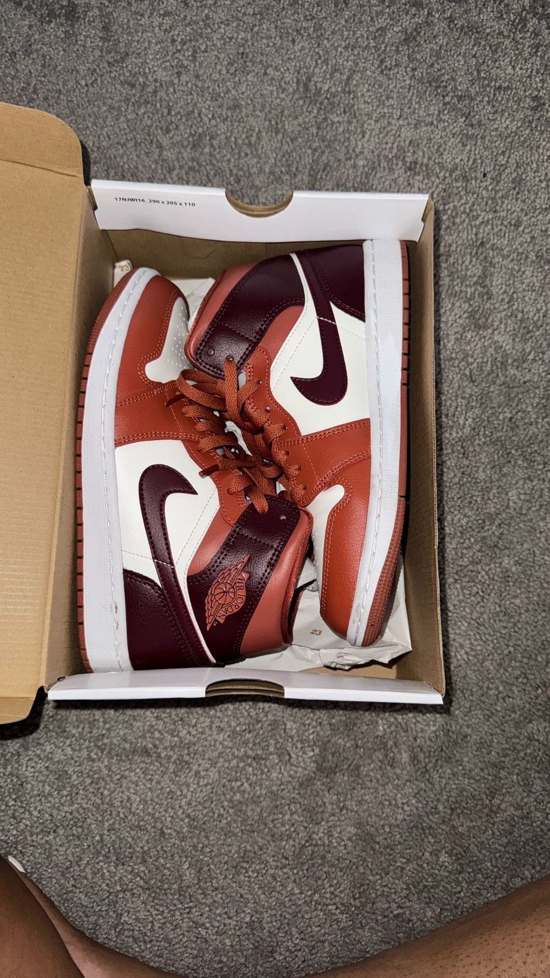 air jordan mid 1 size 8 women’s dusty peach maroon
