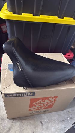 HARLEY DAVIDSON Solo seat DYNA/NIGHT-TRAIN