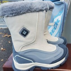 Brand New Thermo Columbia Boots Bargain..size 6.5