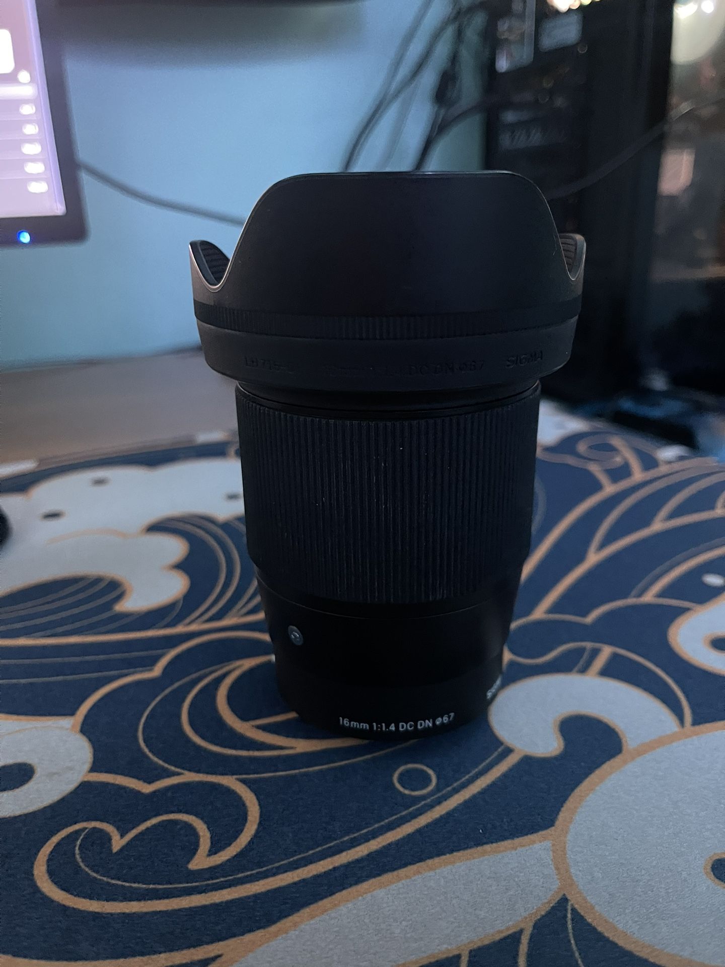 Sigma 16mm f/1.4 DC DN Contemporary - Sony E Fit