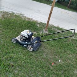 Lawn Mower Runs And Cuts Great 
