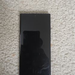 Samsung Galaxy S23 Ultra 256GB – Excellent Condition – No Cracks – Well Kept