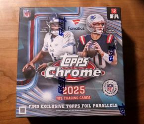 2025 Topps Chrome NFL Football Fanatics Mega Box