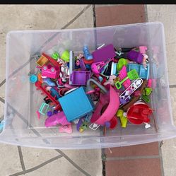 Barbie Dolls, Clothing And Accessories 