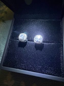 Diamond stud earrings