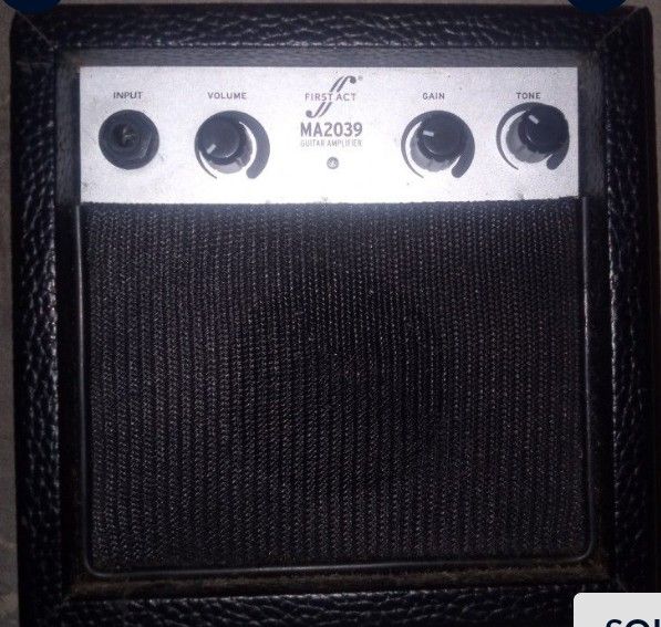 First Act MA 2039 Guitar Amplifier