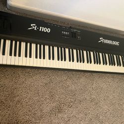 SL-1100 Studio logic Keyboard 